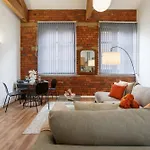 Cozy Downtown Loft In Lägenhet *