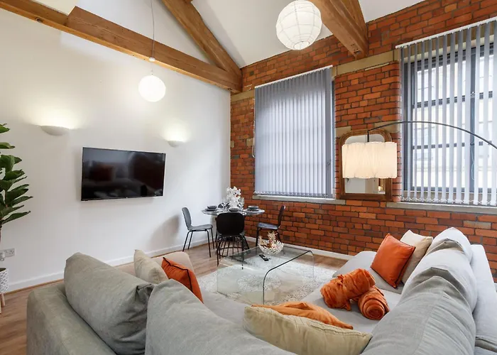 Cozy Downtown Loft In